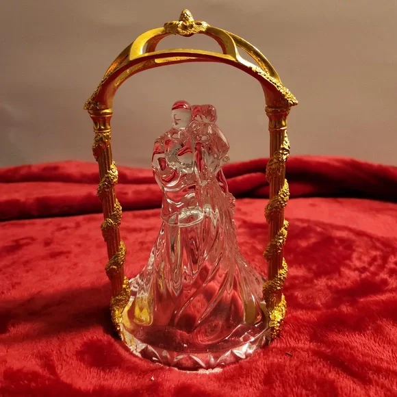 bride and groom statue - Picture 5 of 5